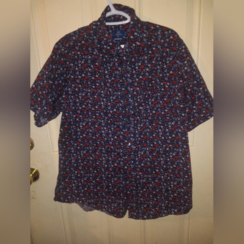 Men's flower button up, size XL.
